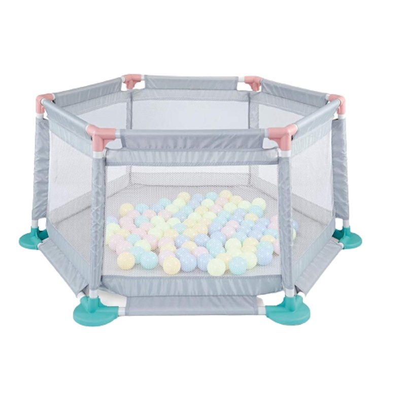 Inflatable ball pit